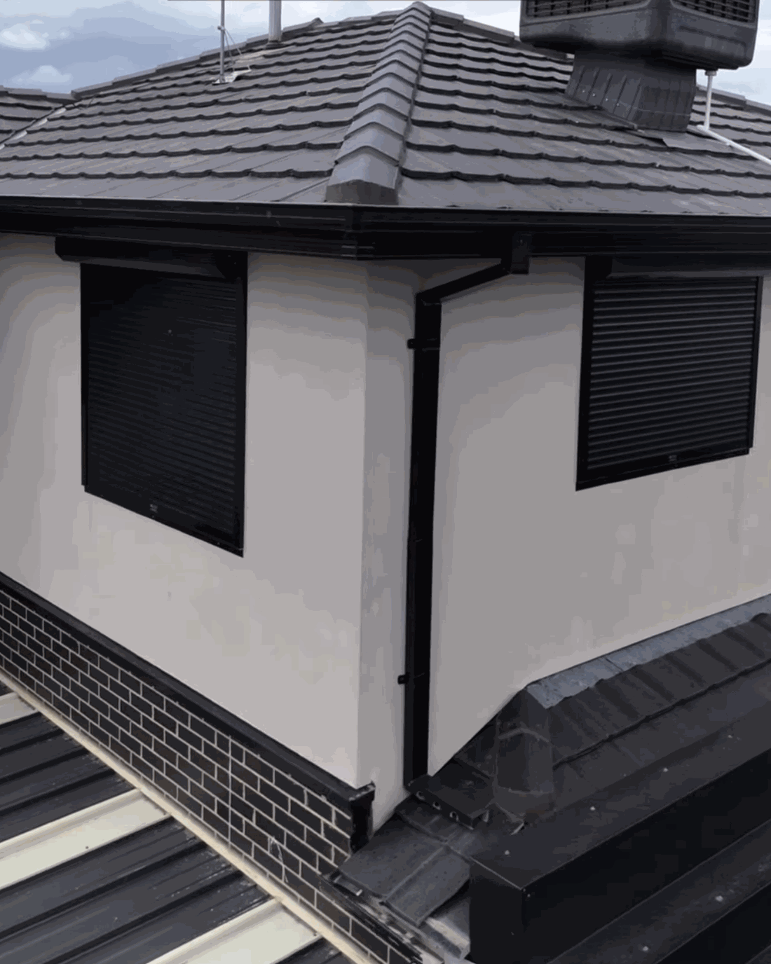 Shutter fitting close-up